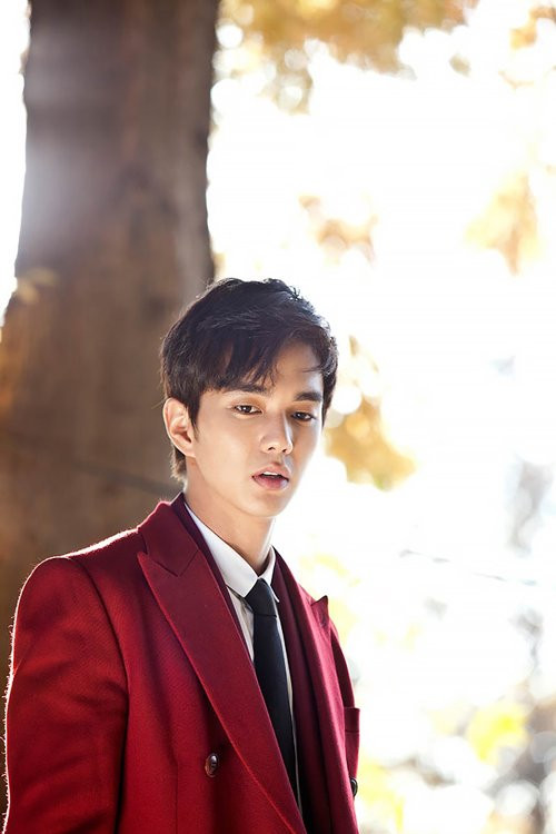 Được biết, Nam Gyu Man là vai phản diện lớn nhất của phim, đồng thời là đối thủ của nhân vật nam chính Seo Jin Woo của Yoo Seung Ho.