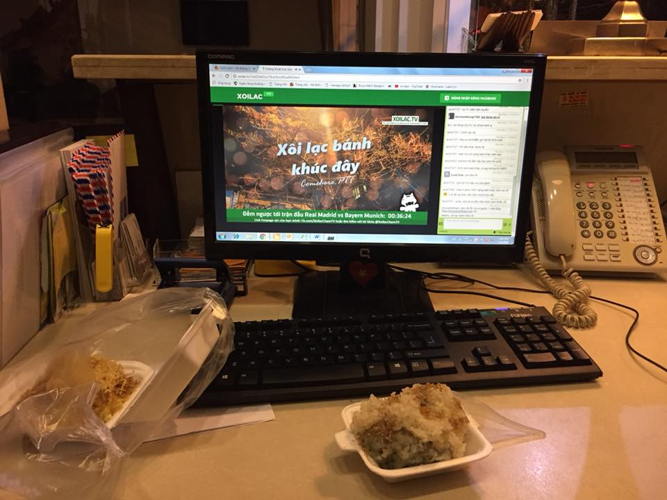 Một gói xôi lạc vào đêm mưa chờ xem World Cup thì còn gì bằng cho một dân mạng mê bóng đá,