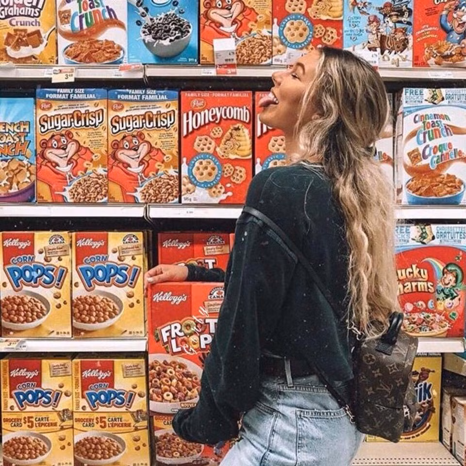 Nếu chăm chỉ diễn sâu, tạo dáng và biểu cảm nọ kia thì các chị em sẽ có những bức hình deep ra trò.