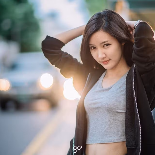 Mặc dù mang quốc tịch Lào nhưng Panda Fonnapha lại không học tập và sinh sống tại Lào mà hiện tại cô nàng này đang theo học ngành phụ nữ học tại Đại học Ewha Womans - Hàn Quốc.