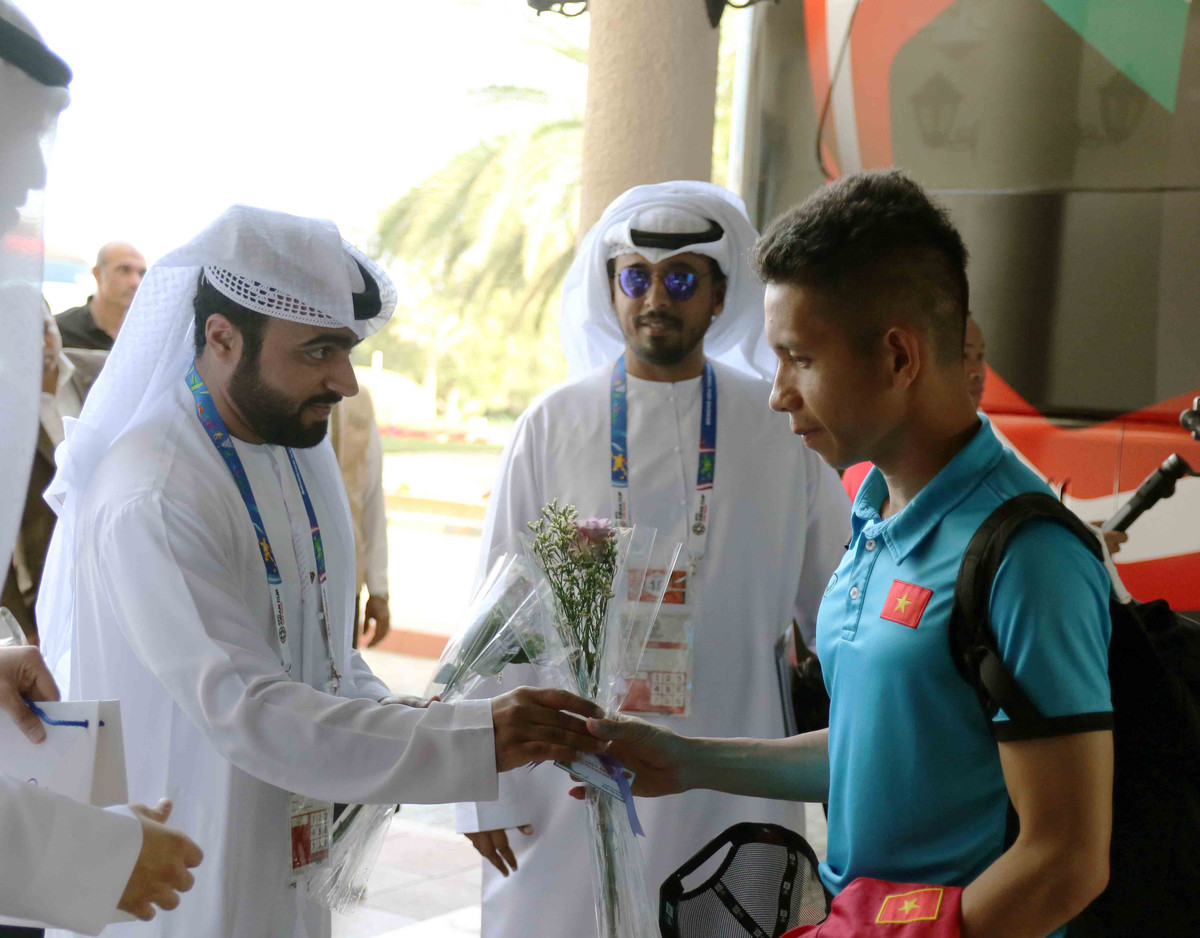 Nhờ có sự chuẩn bị chu đáo về hậu cần nên khi đặt chân tới khách sạn, HLV Park Hang-seo và các cầu thủ đã nhanh chóng ổn định nơi đóng quân để chuẩn bị cho trận quyết đấu với Yemen, diễn ra vào ngày 16/1 tới.