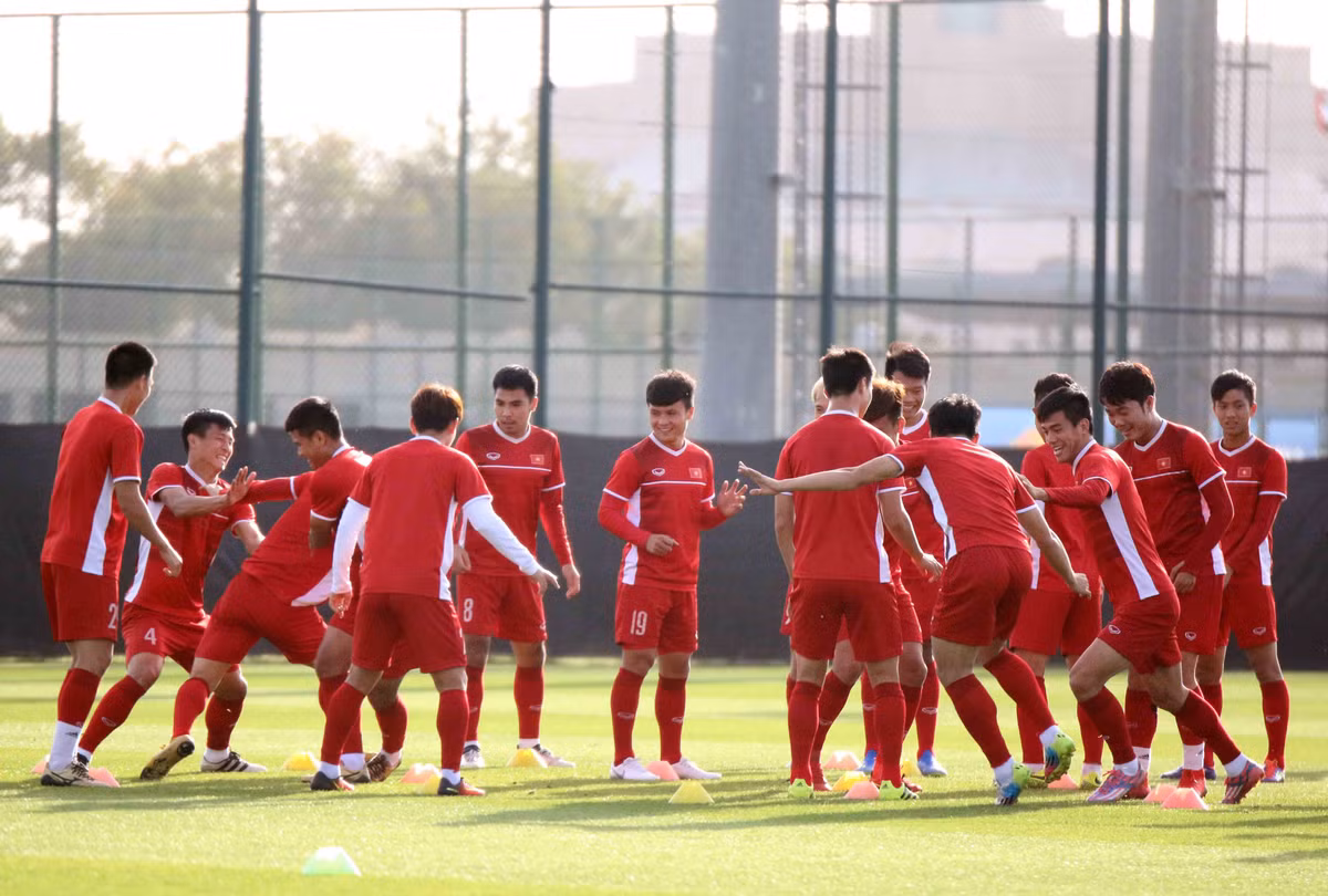 Do phần lớn các cầu thủ trong đội hình của đội tuyển Việt Nam đều đã phải trải qua quá trình thi đấu liên tiếp cũng như quãng thời gian giữa 2 giải đấu lớn là AFF Suzuki Cup 2018 và VCK Asian Cup 2019 không đủ để họ có thể trở lại với trạng thái phong độ cao nhất cả về tinh thần lẫn thể lực, nên HLV Park Hang-seo đánh giá rất cao sự nỗ lực của các học trò trong 2 trận đấu vừa qua.