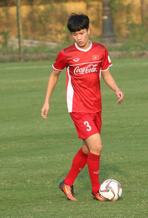 HLV Nguyễn Hải Biên từng huấn luyện Hoàng Đức cho biết cầu thủ này có cái chân trái rất ngoan, nhãn quan chiến thuật tốt... Quá ấn tượng với cầu thủ này, ông còn nhận định Nguyễn Hoàng Đức là cầu thủ triển vọng không chỉ của riêng CLB Viettel mà còn của cả nền bóng đá Việt Nam.