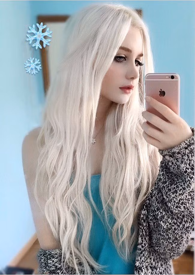 Hot girl Instagram này từng bị người đi đường chụp trộm và đăng tải lên mạng xã hội. Rất nhanh sau đó, cư dân mạng lùng sục ra được danh tính của Icy.