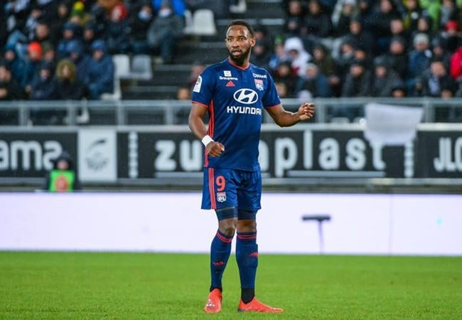 Chuyển nhượng cầu thủ từ The Sun, MU gửi lời đề nghị 35 triệu bảng cho Moussa Dembele, tuy nhiên Lyon đã có quyết định khiến đối tác "phật lòng" khi tuyên bố cầu thủ này không phải để bán.