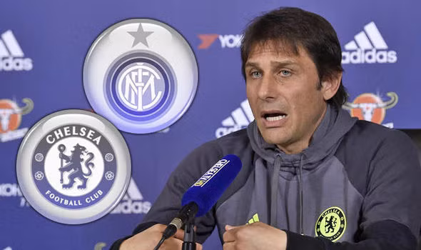 Cơ hội Conte đến Inter là 50-50: Theo thông tin chuyển nhượng bóng đá mới nhất từ tờ Tuttosport đánh giá, CLB Inter Milan có 50% cơ hội có được sự hiện diện của Antonio Conte trên ghế huấn luyện từ mùa giải tới. Nerazzurri thuyết phục Conte bằng mức lương 10 triệu euro/năm, 150 triệu euro để mua cầu thủ và có sự hiện diện của Giám đốc Lele Oriali – người từng làm cùng Conte ở đội tuyển Italia. Ảnh: Tuttosport