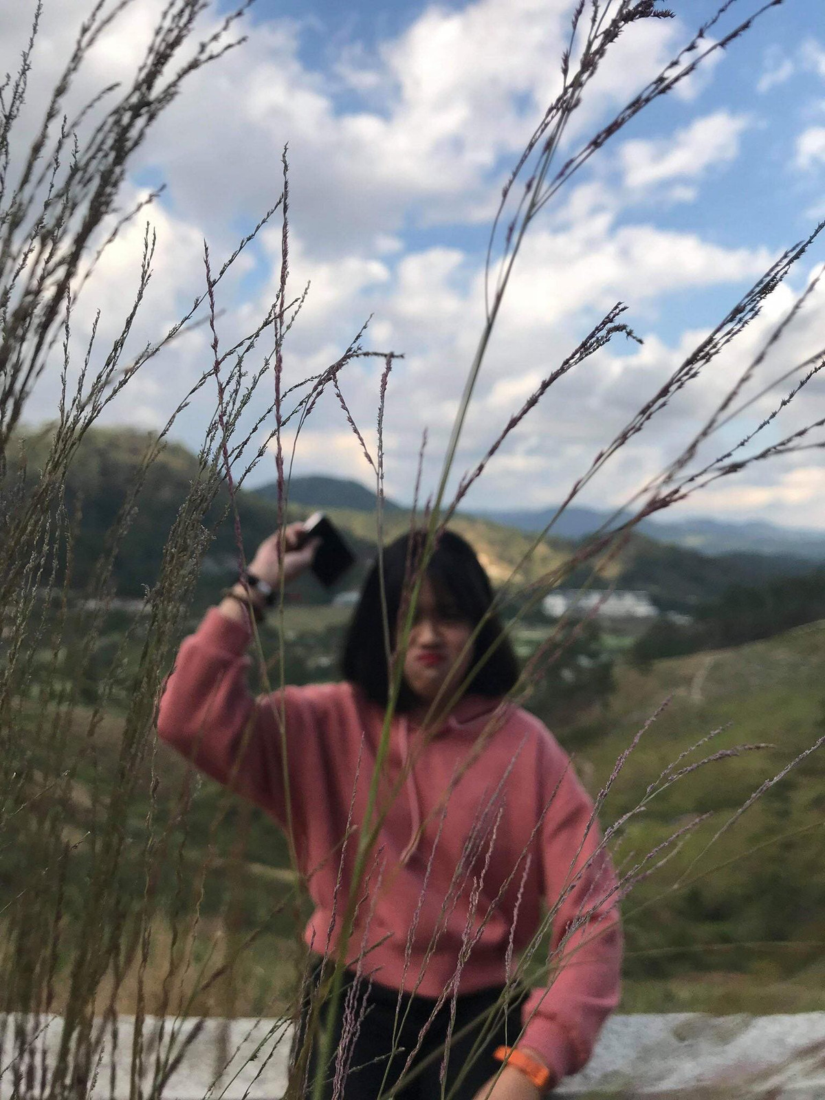 Chúng bạn thân chỉ quên lấy nét thôi chứ khung cảnh hoàn toàn đẹp.