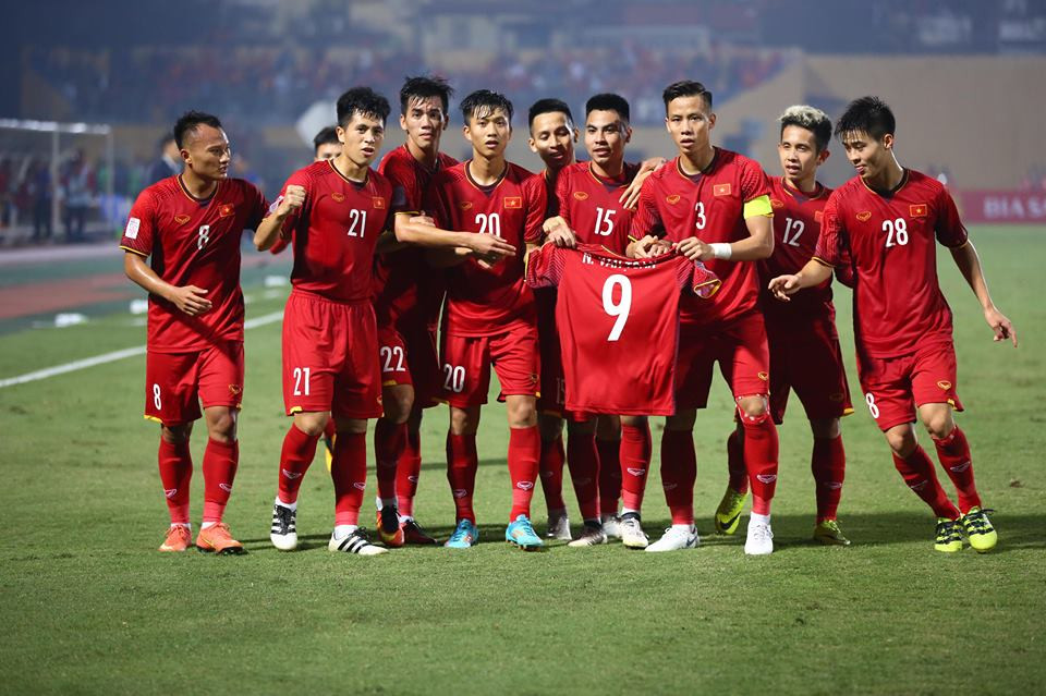 Viet Nam vao ban ket AFF Cup voi ngoi dau bang-Hinh-6