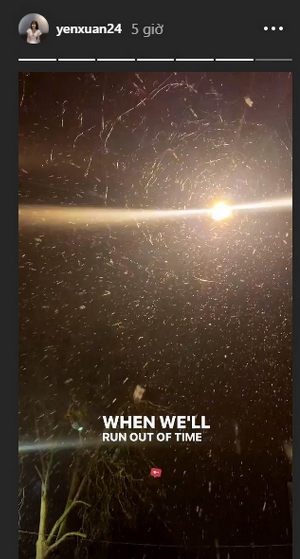 Hơn nữa, hiện tại bạn gái Yến Xuân của Văn Lâm vẫn đang ở Nga. Hai người vẫn vui vẻ, tíu tít bên nhau nên Văn Lâm cũng không có thời gian mà đi chat với gái lạ.