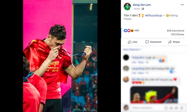 Dò vào trang cá nhân của Lâm Tây thì có thể thấy anh không đề cập gì tới chuyện này, mà cách đây ít giờ lại đăng lại kỷ niệm 1 năm về trước khi vô địch AFF Cup.