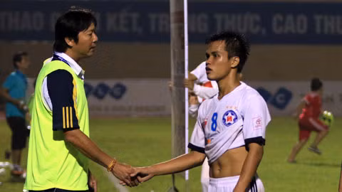 A Mít đang chơi rất lên chân và có thừa sự khát khao cống hiến. Cho nên, bất luận lý do gì, vì HLV Hoàng Anh Tuấn không để ý hay các tuyển trạch viên ngó lơ thì rõ ràng, A Mít không góp mặt là một điều hết sức lãng phí. Ảnh: Zing.