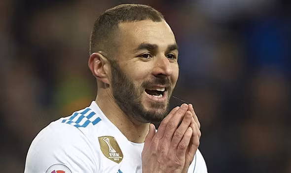Nguồn tin từ Don Balon cho hay, dù Benzema nhận được sự quan tâm từ phía Arsenal và Liverpool, trong khi đó Real gật đầu muốn bán. Ảnh: Don Balon