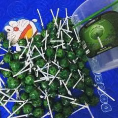 Được biết, mới đây, Phó thủ tướng Vũ Đức Đam, Chủ tịch ủy ban quốc gia phòng, chống AIDS và phòng, chống tệ nạn ma túy, mại dâm đã yêu cầu xác minh làm rõ phản ánh việc mua bán cần sa công khai trên mạng, cần sa ngụy trang trong bánh kẹo.