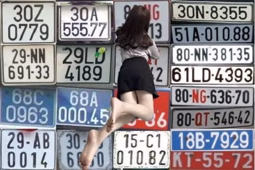 Chỉ nhờ dân mạng sửa background là cảnh bãi biển và đây là bức ảnh cô gái nhận về.