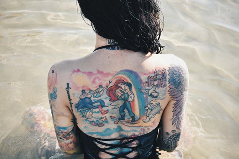 Theo nhiều bạn trẻ, xã hội ngày nay phát triển và đi cùng với đó là rất nhiều môn nghệ thuật được các bạn trẻ công nhận, trong đó có xăm hình. Xăm hình là môn nghệ thuật được nhiều nước trên thế giới công nhận.