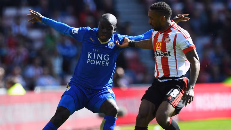 N'Golo Kante đã hoạt động rất hiệu quả ở trung tâm đội hình Leicester City, tiền vệ này đem lại sự gắn kết giữa các tuyến.