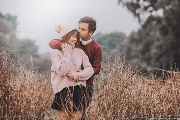 Được biết thêm, Ngọc Anh - Thanh Lam quen nhau được một năm và dự định sẽ "về chung một nhà" vào năm sau. Anh chàng tự hào vì bạn gái là người xinh xắn, tính cách đáng yêu và biết cảm thông cho bạn trai. Ảnh trong bài: FBNV.