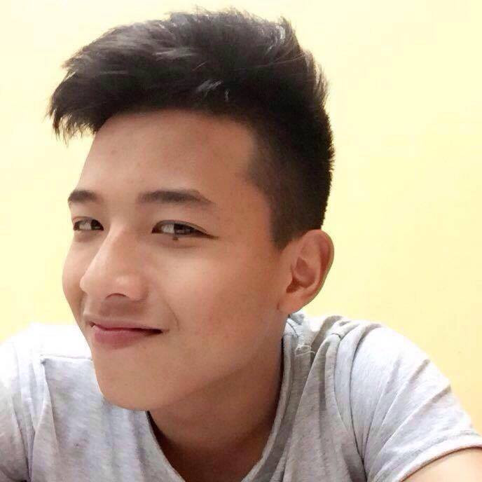 Dù trên facebook anh chàng này không đăng tải nhiều hình ảnh hoặc không để công khai, nhưng chỉ vài hình thôi cũng đủ chị em thêm xốn xang vì phong độ và bảnh bao.