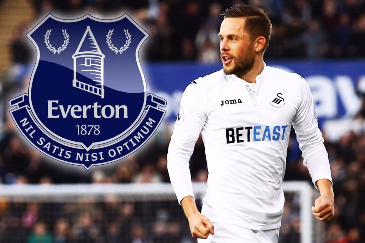 Everton sắp có Sigurdsson: Huấn luyện viên Ronald Koeman xác nhận ban lãnh đạo Everton đang tiến rất gần đến việc chiêu mộ tiền vệ của Swansea, Gylfi Sigurdsson trong mùa Hè này. Theo tờ Mirror tiết lộ, Swansea phải nhận được 50 triệu bảng mới cho phép cầu thủ của mình ra đi. Ảnh: Mirror