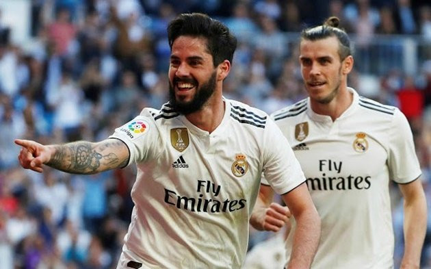 Nguồn tin từ Calcio Mercato, ban lãnh đạo Juve quyết định bổ sung sự sáng tạo nơi tuyến giữa bằng việc lên kế hoạch chiêu mộ tiền vệ tấn công thuộc biên chế Real Madrid, Isco vào tháng Giêng.