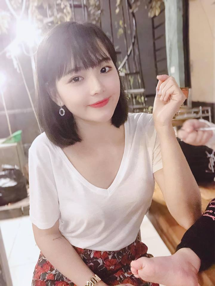 Khi được hỏi về cuộc sống lúc này, Thu Hương tâm sự: “Nổi tiếng trên mạng nhờ một bức ảnh, sau 4 năm, cuộc sống của mình thay đổi rất nhiều, từ công việc, gia đình cho tới các mối quan hệ xã hội. Mình đã có chồng và có 1 cậu con trai. Mình cũng được trải nghiệm nhiều công việc kinh doanh mới mẻ”.