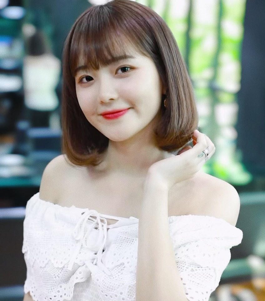 Được biết, chồng của Thu Hương là Vũ Tuấn, sinh năm 1987, đang làm kinh doanh.