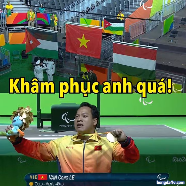 Đặc biệt hơn ngoài tấm HCV Paralympic vừa giành được, VĐV khuyết tật Lê Văn Công còn phá kỷ lục thế giới hạng cân 49 kg nam môn cử tạ tại Thế vận hội dành cho người khuyết tật.