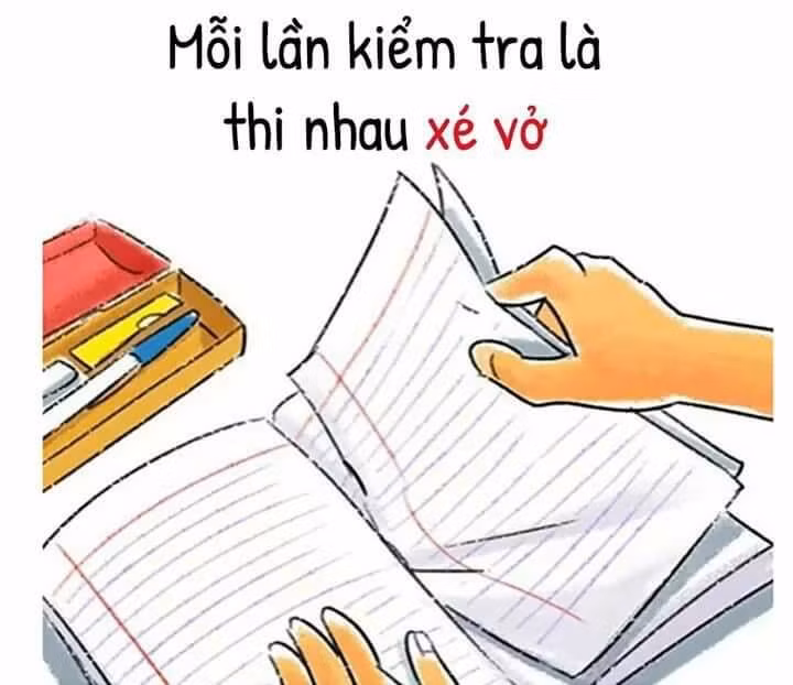 Những giờ kiểm tra 15 phút bằng giấy đột xuất là kỉ niệm không bao giờ quên với các bạn học sinh. Khi không còn giấy tập kiểm tra thì các bạn chỉ còn có một cách là xé trang giữa của vở rồi tự "vẽ" giấy kiểm tra.