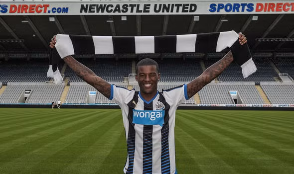Georginio Wijnaldum (Newcastle) đã có được 40 bàn thắng trong 4 mùa giải thi đấu tại Hà Lan. Newcastle nhìn được khả năng của Georginio Wijnaldum và đã bằng mọi cách đưa anh về. Cuối tuần này, Newcastle sẽ có cuộc đón tiếp Southampton và họ hy vọng Georginio Wijnaldum sẽ tỏa sáng.