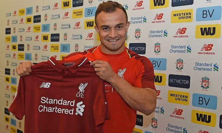 Xherdan Shaqiri vừa cập bến Liverpool với một bản hợp đồng dài hạn trị giá 13 triệu bảng.