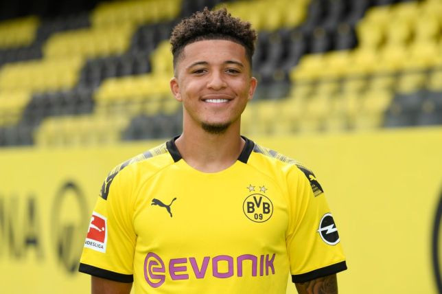 Chuyển nhượng cầu thủ từ Fox Sports, Barcelona nhắm đến Jadon Sancho như sự lựa chọn hàng đầu. Sao trẻ thuộc biên chế Borussia Dortmund đang được Barca cạnh tranh quyết liệt với Real Madrid.