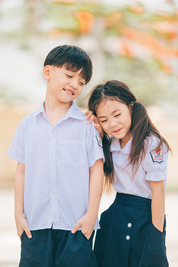 Ai cũng từng có một đứa bạn thân để chuyện trò to nhỏ, tâm sự toàn chuyện đâu đâu rồi thời gian thay đổi, hoàn cảnh thay đổi bỗng dưng ta quên mất trước đây ta từng có một đứa bạn như vậy.