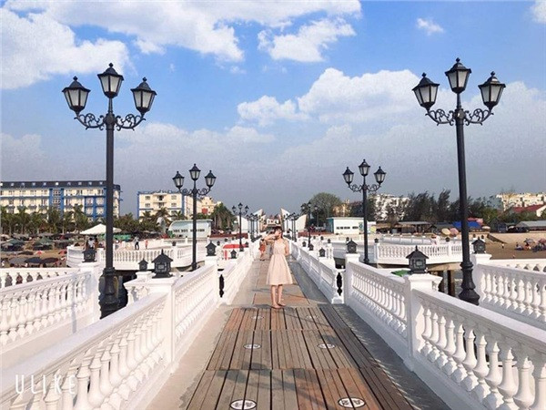 Được biết, vé vào cửa của con đường này chỉ 20.000 đồng.