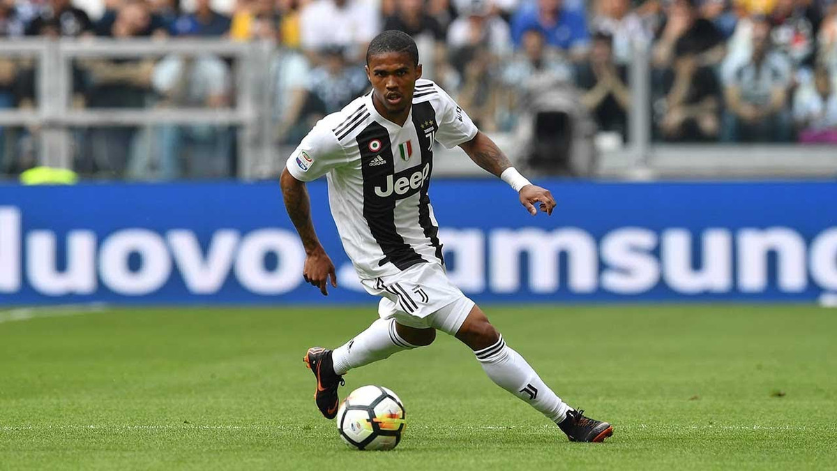 Phó Chủ tịch Ed Woodward đang tính chiêu mộ ngôi sao Douglas Costa của Juventus ngay tháng 1/2019.