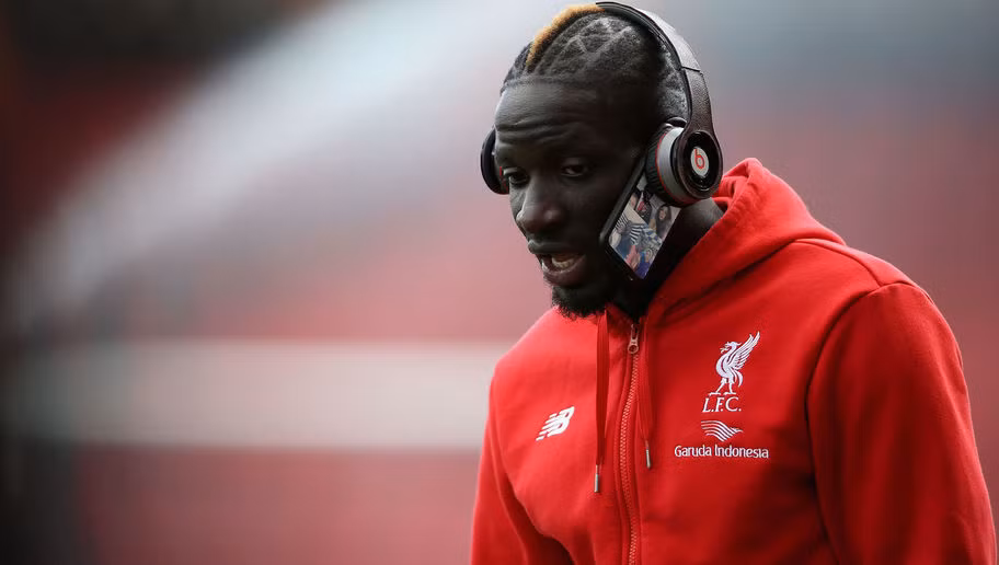 Mamadou Sakho là cầu thủ mới nhất thi đấu tại giải Ngoại hạng Anh dính phải một scandal doping. Đây được coi là sự tổn thất vô cùng lớn cho đoàn quân của Jurgen Kloop khi họ phải phải ra sức chiến đấu tại Europa League.