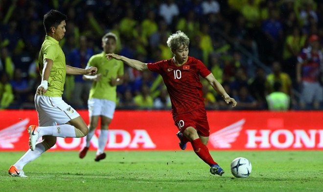 Anh Duc no sung, DTQG Viet Nam khien Thai Lan om han o phut cuoi-Hinh-35