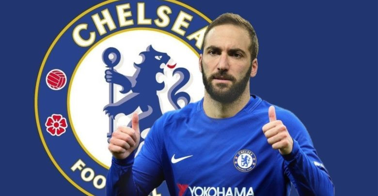 Nguồn tin từ Italia cho biết, Chelsea đang tiến gần đến việc sở hữu Gonzalo Higuain. Quá thất vọng với Alvaro Morata và Olivier Giroud, HLV Maurizio Sarri quyết tâm có bằng được chữ ký của Higuain.