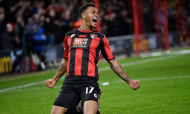 Solskjaer muốn tăng cường sức mạnh hàng công bằng Josh King. Solskjaer từng làm việc với King thời còn dẫn dắt đội trẻ của M.U. Rời học viện đào tạo của Quỷ đỏ, King cho thấy sự tiến bộ vượt bậc. Anh hiện là nhân tố chủ chốt trong đội hình của Bournemouth.