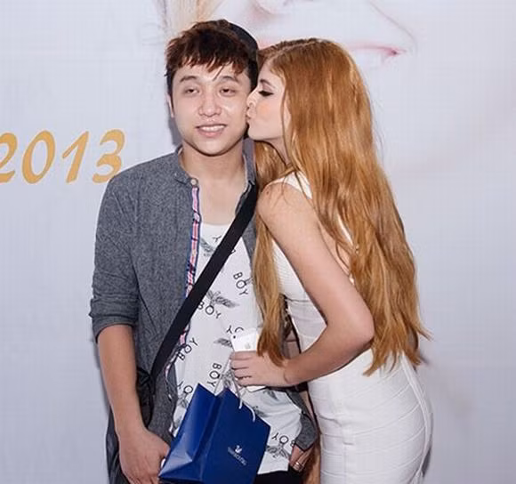 Cả Andrea và Yanbi đều đã thừa nhận sự việc này là có thật nhưng lại từ chối cho biết thêm bất kỳ thông tin nào. Những hình ảnh "đánh đập" cũng đã được người đi đường chụp lại và xuất hiện tràn lan trên mạng.