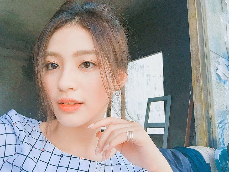 Dương Minh Ngọc, hay Ngọc Lai cũng là một cô nàng rất được yêu mến trên Instagram. Cô nàng sinh ra tại Hà Nội nhưng hiện tại đang sinh sống tại TP. HCM. Minh Ngọc sở hữu tới hơn 162.000 lượt follow.