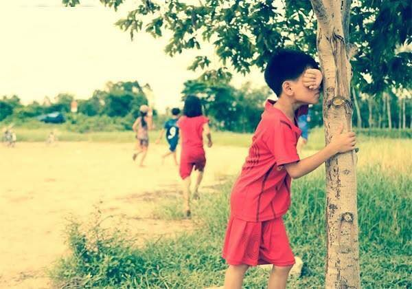 Thời buổi hiện đại, giới trẻ ngày nay dường như chỉ thích thú với những trò game đầy màu sắc, âm thanh sống động và dần lãng quên những trò chơi đã đi cùng năm tháng, đặc biệt là của thế hệ 8X, 9X.