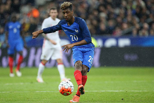 Kingsley Coman vừa là đồng đội của Paul Pogba tại CLB Bayern Munich và ĐT Pháp. Bên cạnh đó, cầu thủ này cũng là nhân tố giúp quan trọng trong sơ đồ của The Blue.