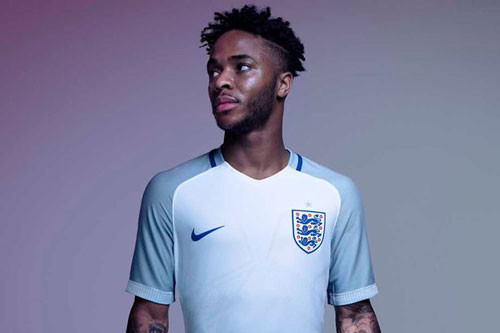 Cùng với Harry Kane, Raheem Sterling cũng là một nhân tố đặc biệt quan trọng trong đội hình của ĐT Anh tại VCK Euro năm nay.