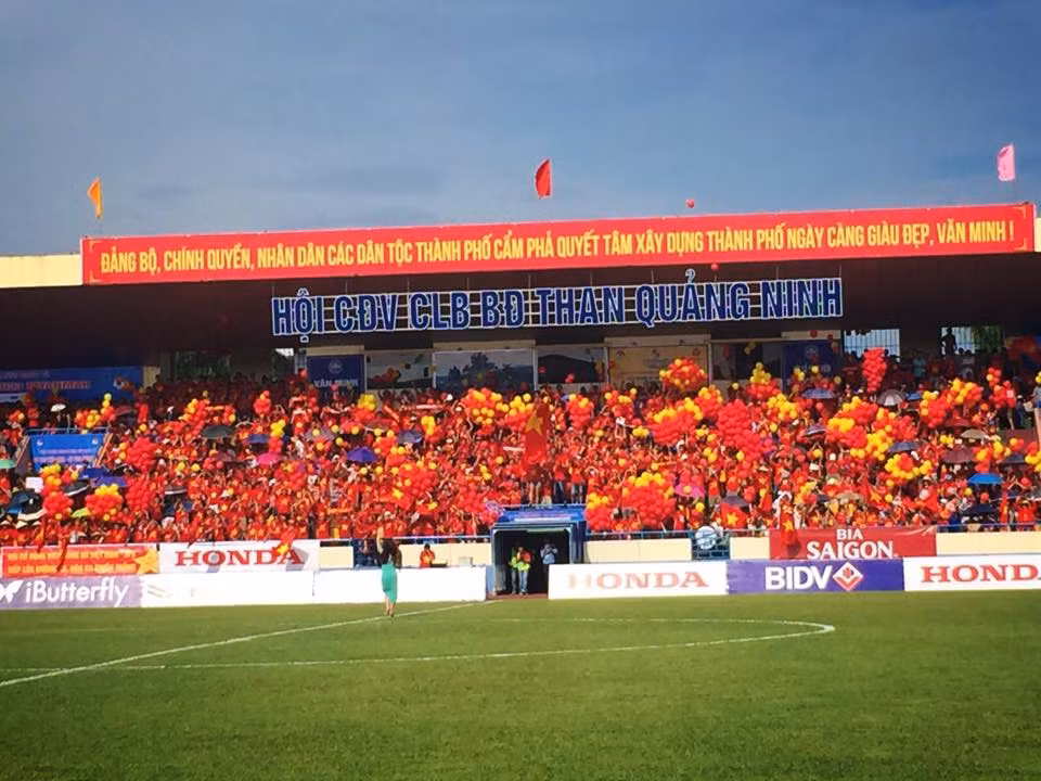 CDV dat Mo phu do san Cam Pha co vu U23 VN-Hinh-3