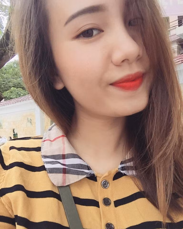 Khi được hỏi về các phương pháp dạy lứa trẻ em 4-5 tuổi, cô giáo trẻ xinh đẹp Thanh Minh cho biết "Các cô trong trường sẽ hướng các con theo hướng tự lập, cho các con tự lập trong cuộc sống hằng ngày từ những công việc cá nhân. Để làm được điều này thì chính bản thân các cô phải sống đúng theo tư tưởng làm bạn với các con. Thường xuyên quấn quýt và trò chuyện thoải mái để chúng thấy sự thân thiện, dần dần xóa bỏ đi khoảng cách cô trò".