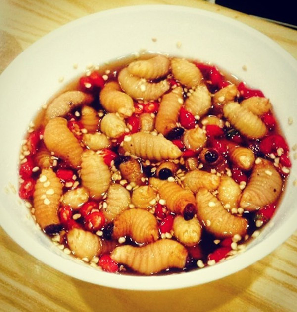 Vài món ăn dưới đây sẽ đem lại ấn tượng lần đầu khá ám ảnh với nhiều người nhưng lại là món ăn ngon với người khác.