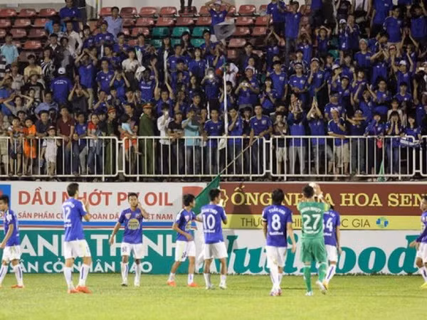 Het thoi Cong Phuong va HAGL tao nen con sot ve-Hinh-2