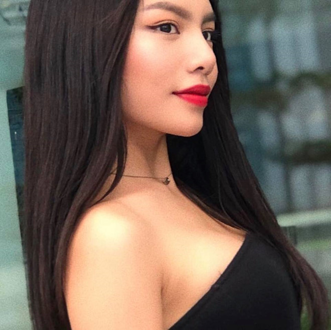 Từ một cô gái bị chê ăn mặc già dặn, không phù hợp lứa tuổi, Vũ Thảo My dần thay đổi phong cách sau khi tốt nghiệp THPT.