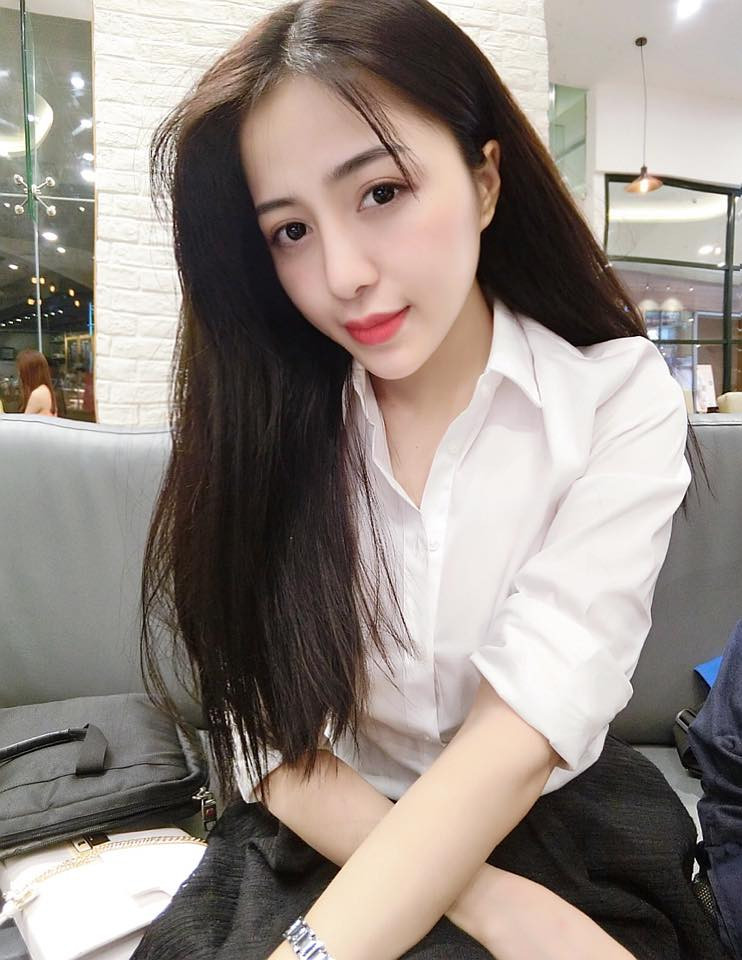 Trang Anna không đặt nặng vấn đề thẩm mỹ, bản thân cô nàng cũng thừa nhận có động chạm dao kéo để tự tin hơn nhưng không nghiện thẩm mỹ.