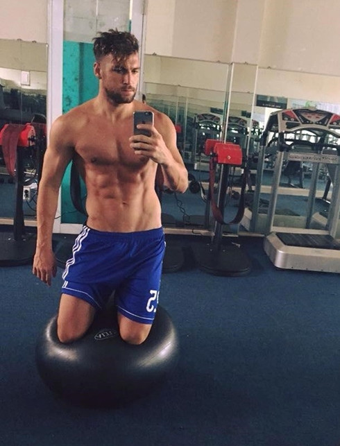 Body chuẩn của Marko Simic khiến nhiều người phải ước ao và thèm khát. Ảnh: FBNV.